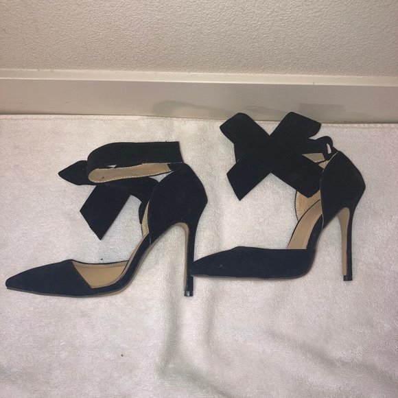 Black suede heels with detachable bows - Picture 5 of 8